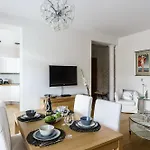 Apartament Factory *