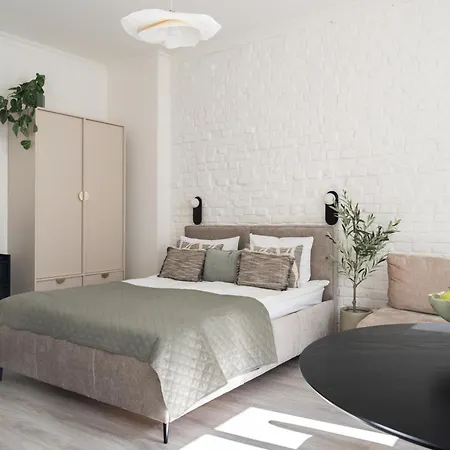Apartament Factory *